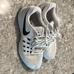 Mike zoom Vomero XE size 12